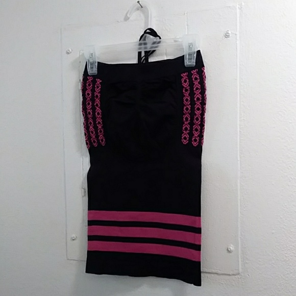 tube top with spaghetti string unused - Picture 2 of 3